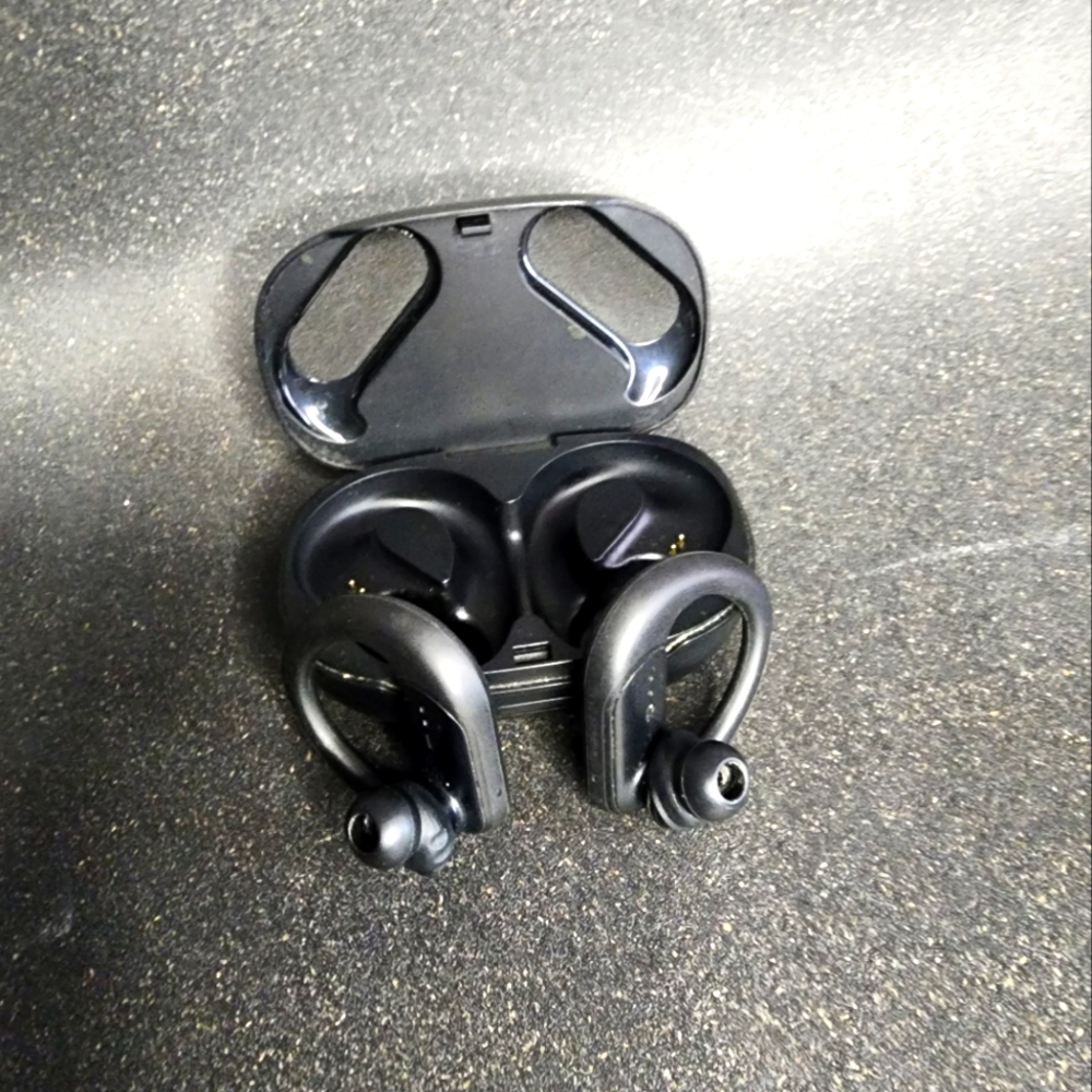 JBL EnJBL Endurance Peak II Waterproof True Wireless In-Ear Earbuds
